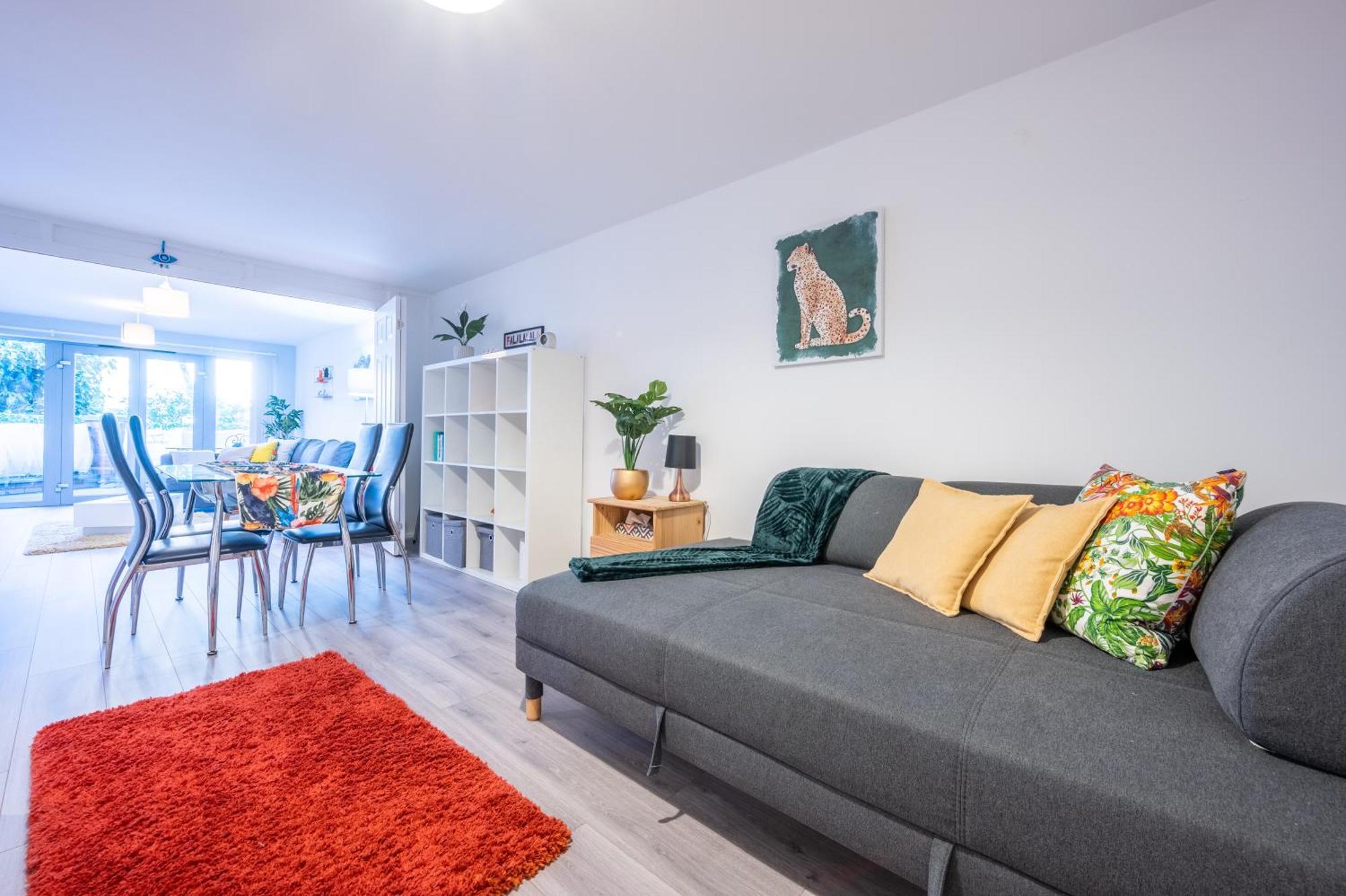 Apartamento Millennium View By Ty Sa Cardiff Exterior foto