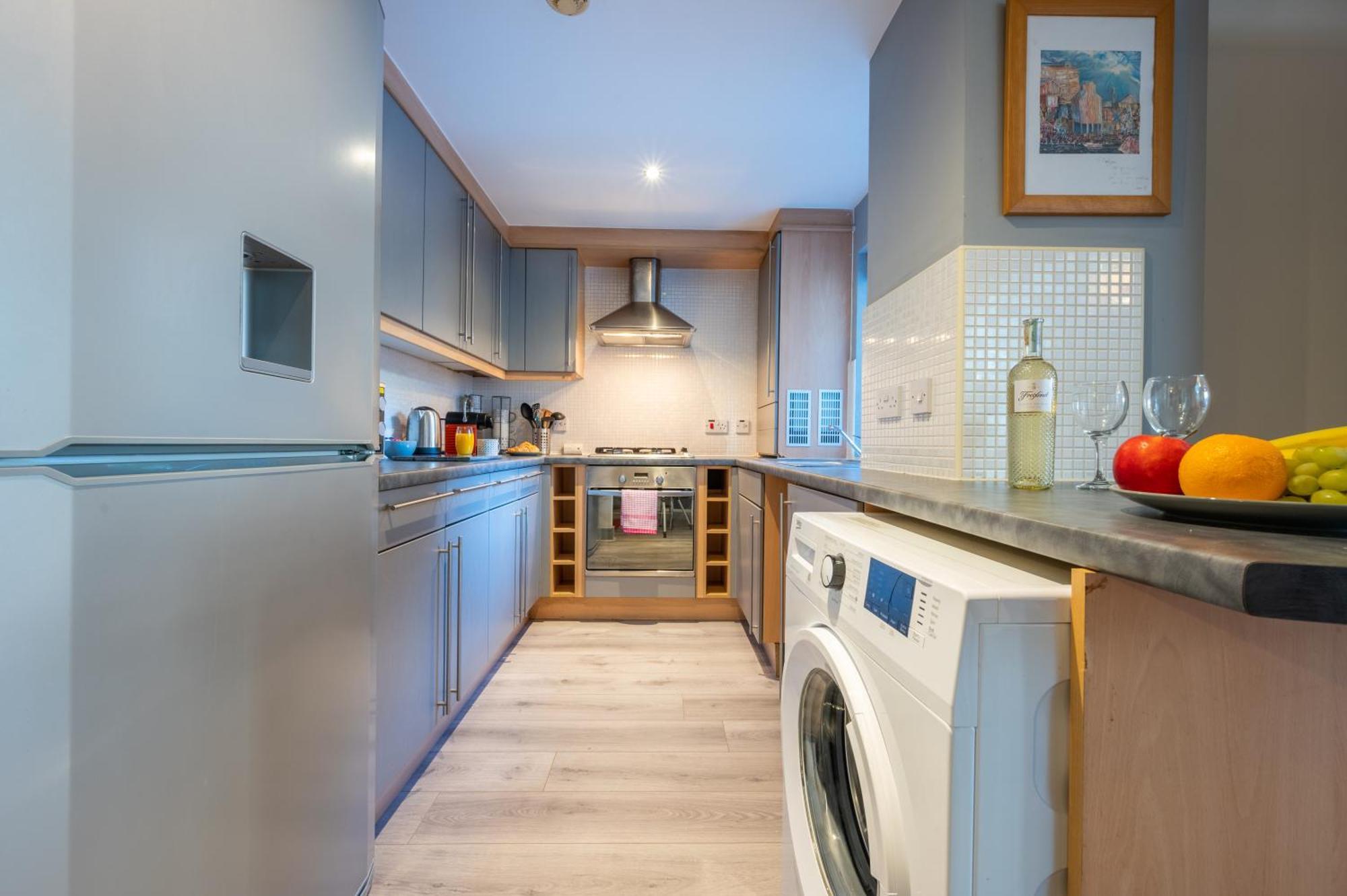 Apartamento Millennium View By Ty Sa Cardiff Exterior foto