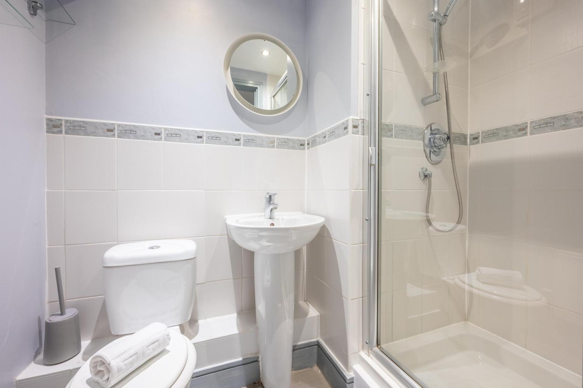 Apartamento Millennium View By Ty Sa Cardiff Exterior foto